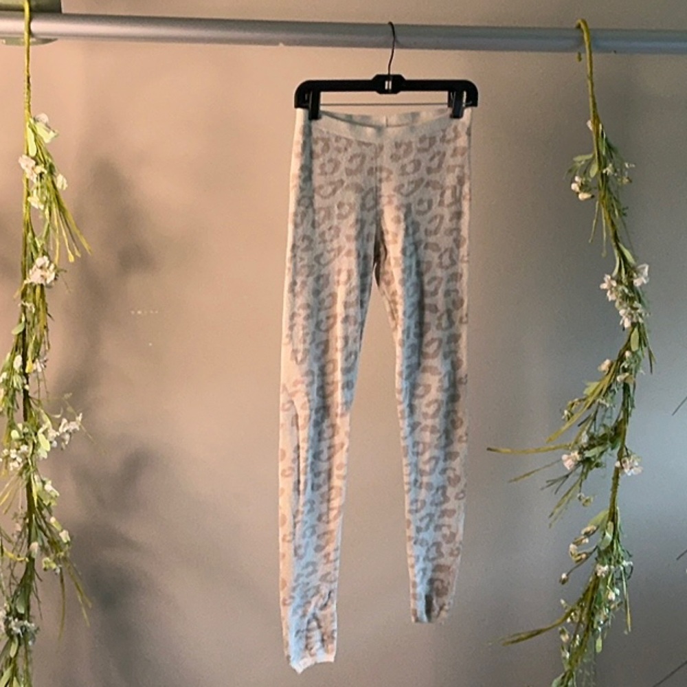 Barefoot Dreams Kids Pajama Bottoms - Gray Leopard Print